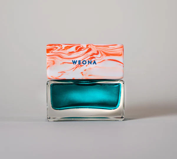 Parfum Spiritica WEONA, eaux de Cologne élégantes avec flacon en verre et design moderne.