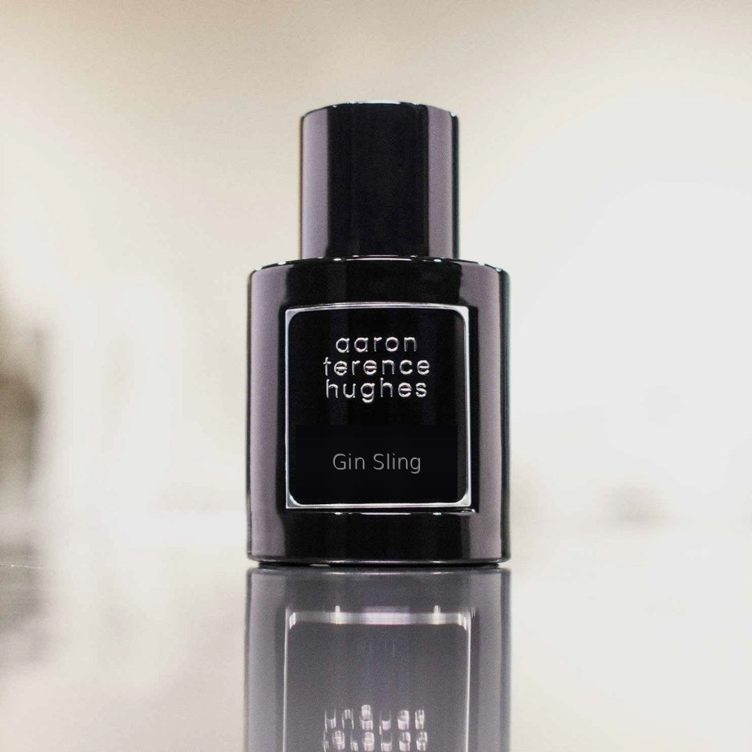 Flacon de parfum Gin Sling d'Aaron Terence Hughes, fragrance élégant de 50 ml avec design sophistiqué.