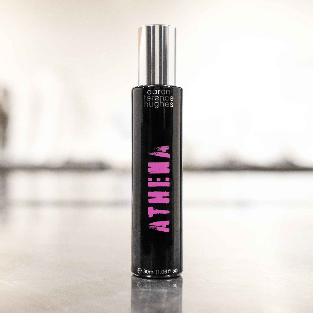 Athena extrait de parfum Aaron Terence Hughes