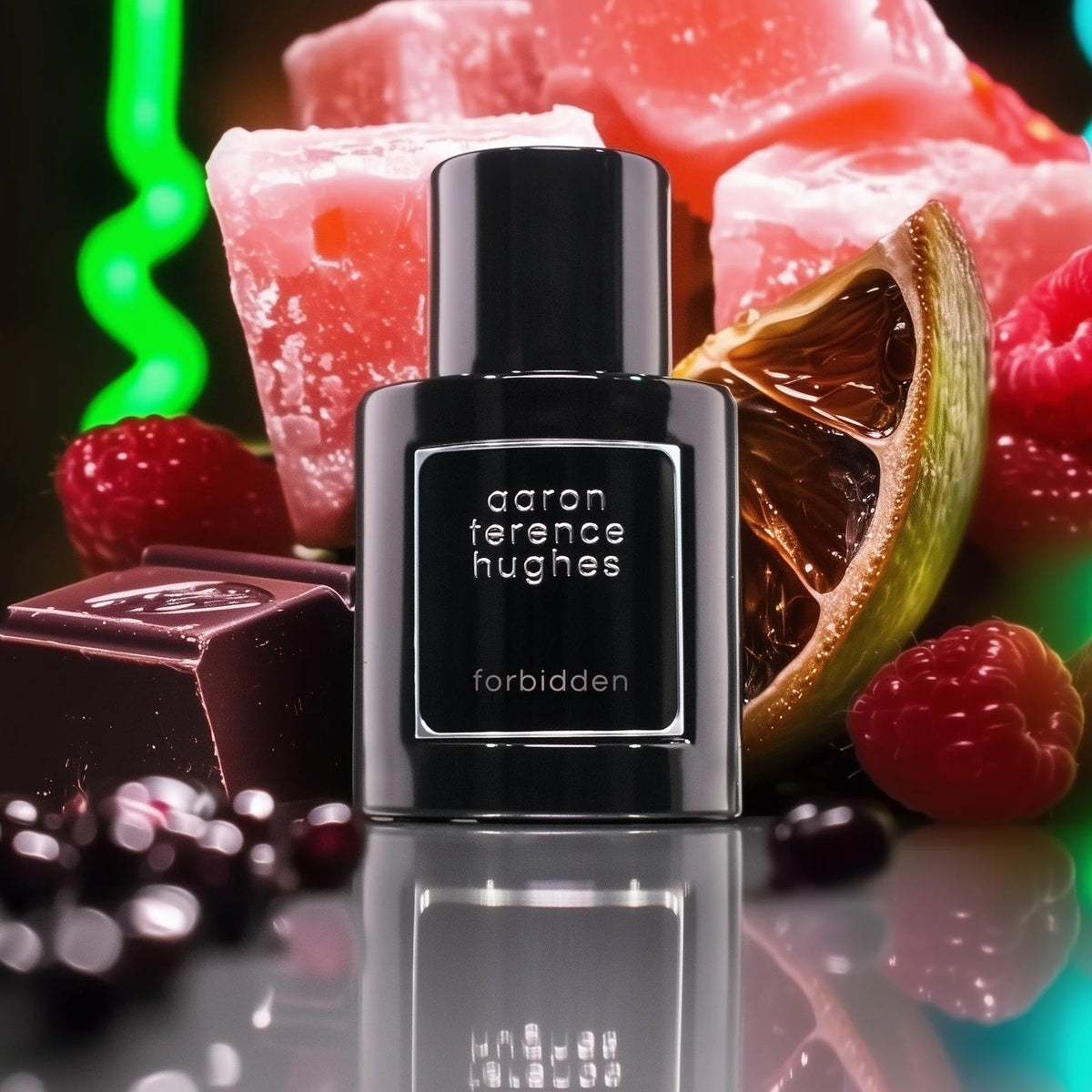 Flacon de parfum Forbidden d'Aaron Terence Hughes, fragrance fantasy de 50ml, avec design élégant et mystérieux sur fond neutre.