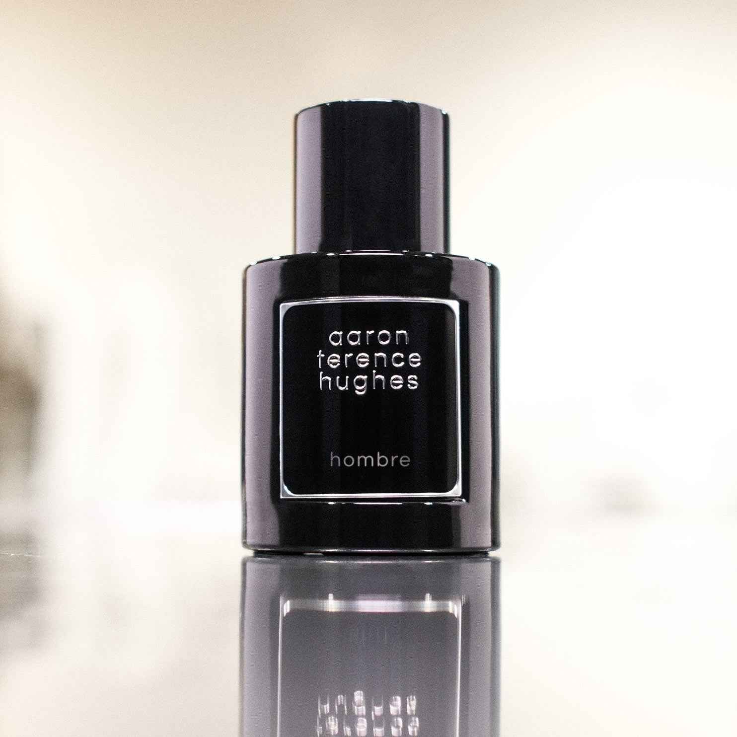 Hombre Aaron Terence Hughes – Natural Cosmos Organic Extract